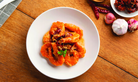 Goong Choop Pang Tod(กุ้งชุบแป้งทอด)