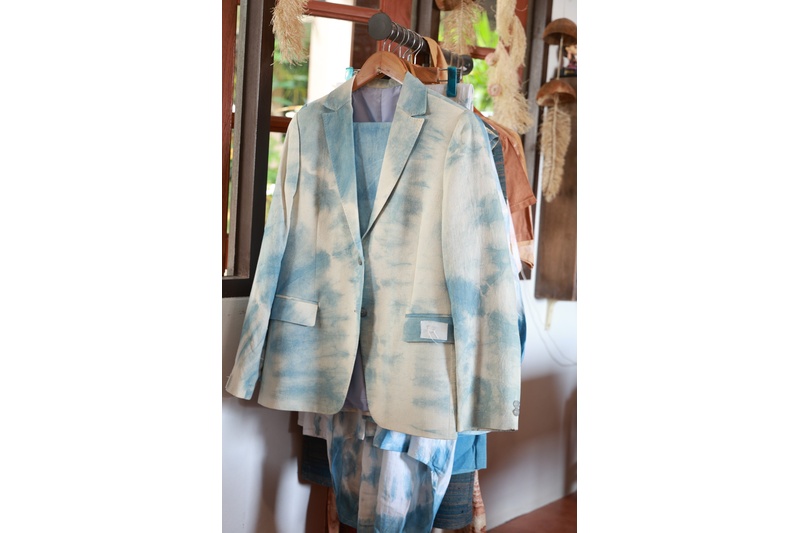 NATURAL INDIGO JACKET