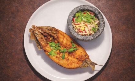Fried Fish with Turmeric (Pla Tod Kamin)
