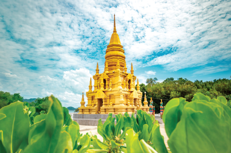 LAEM SOR PAGODA